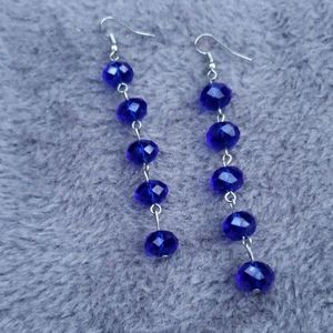 Beautiful Silver &‎ Blue Gem Earrings